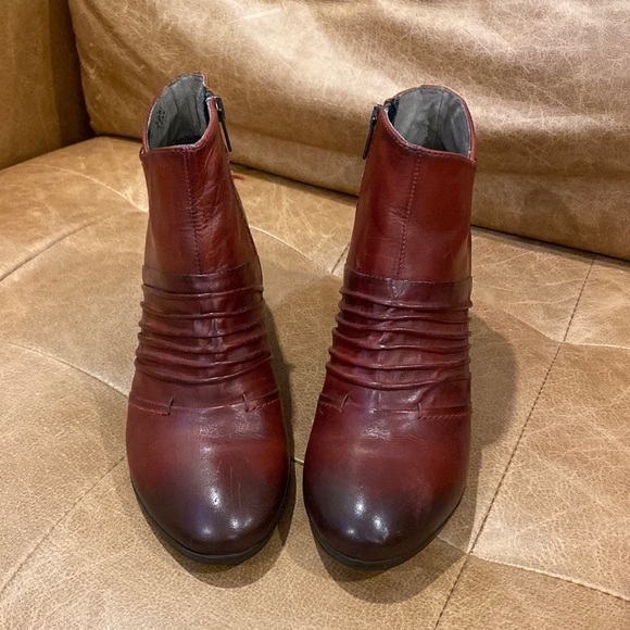 PIKOLINOS Shoes - Size US9 / EU40 red/burgundy Pikolinos boots